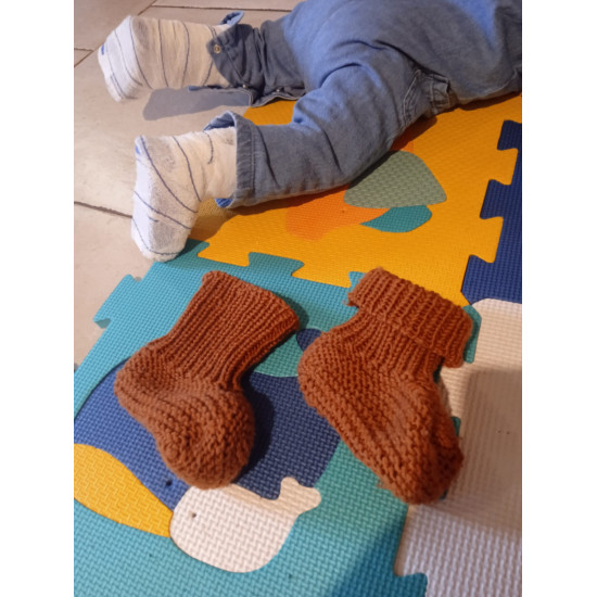 Chaussons bébés : adaptés aux plâtres et attelles, 0 à 18 mois