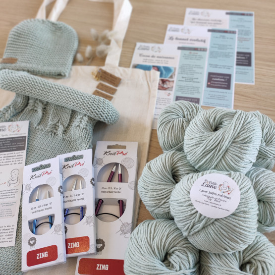 "Baby's essentials" knitting kit