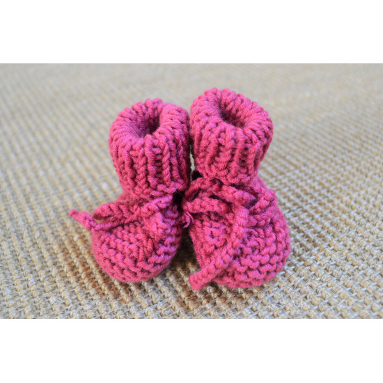 Evolving baby booties 0-9 months